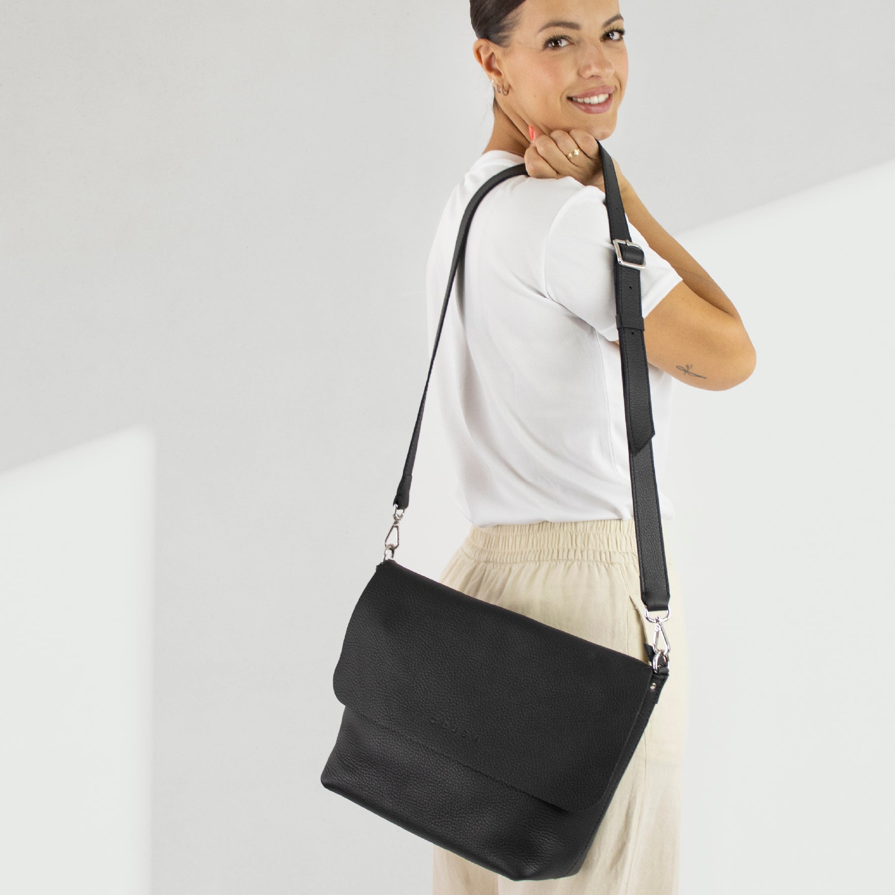 Leather Crossbody Bag Women L Black- Joy Syna