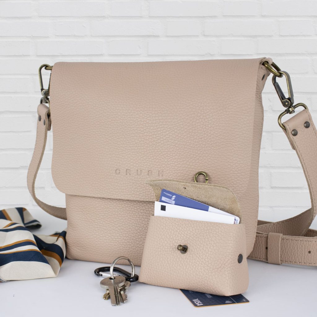leather wallet - brown colour - leather bag