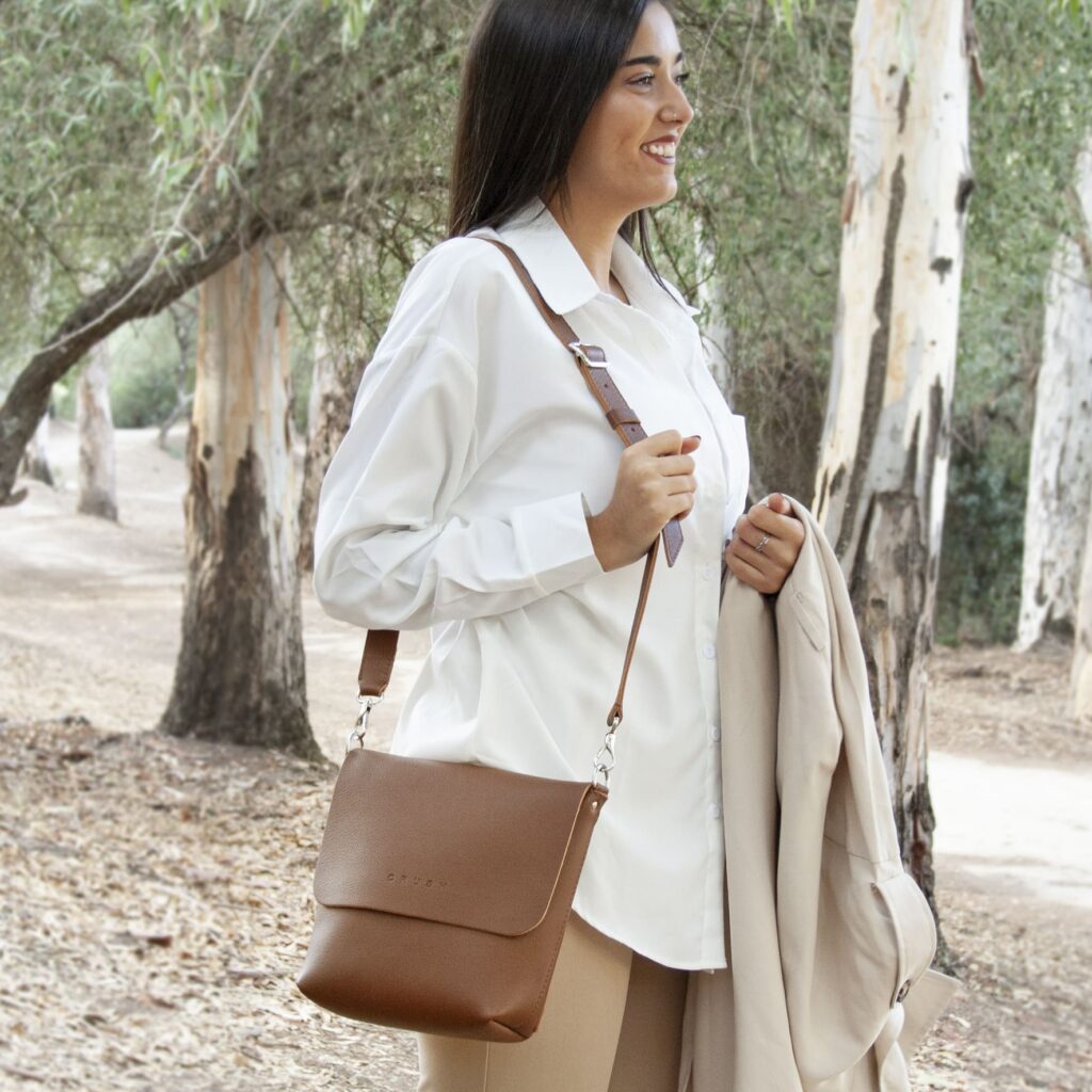 Leather Crossbody Bag Women Tan M - Joy Syna